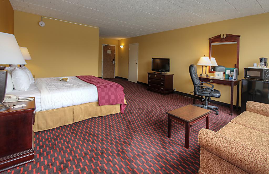 Days Inn Истон Номер фото